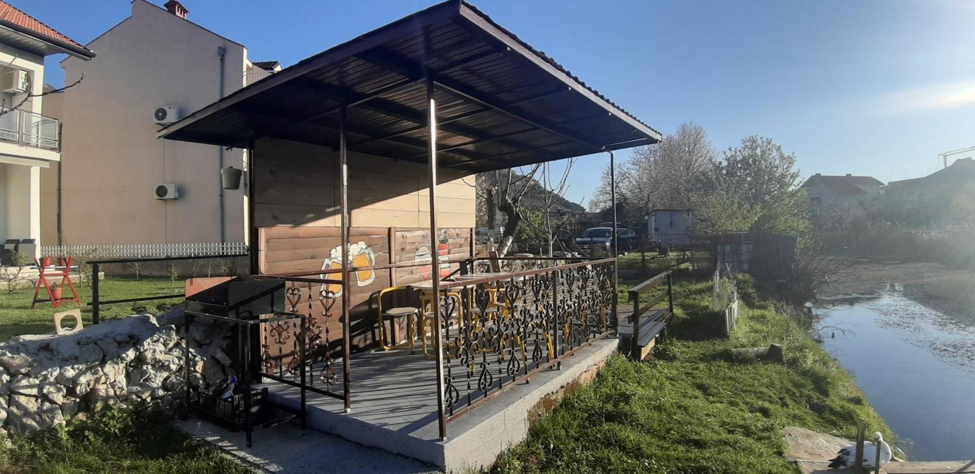 Guesthouse Buco Trebinje Exteriör bild